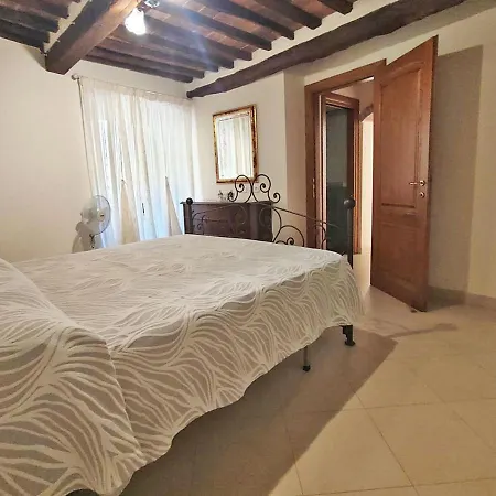 Le Maree Il Vicolo